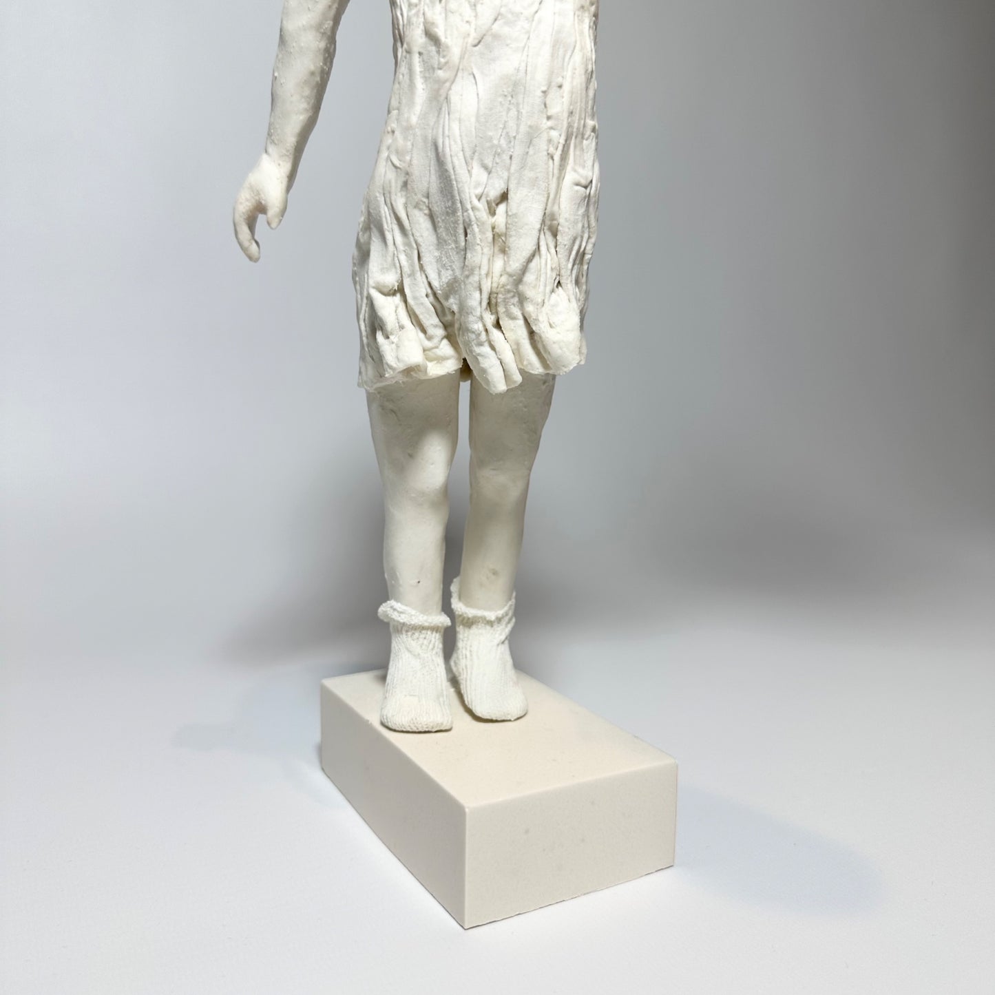 Jemma Gowland - Balloon Girl 8 (2024)